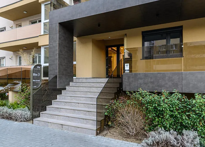 B-Holiday Luxury Apartments Urban Plaza